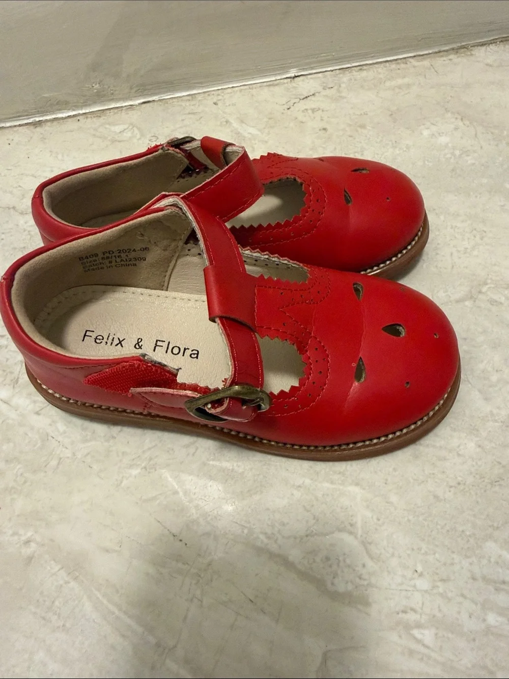 Kids Red Mary Jane Shoes - Classic T-Strap Style